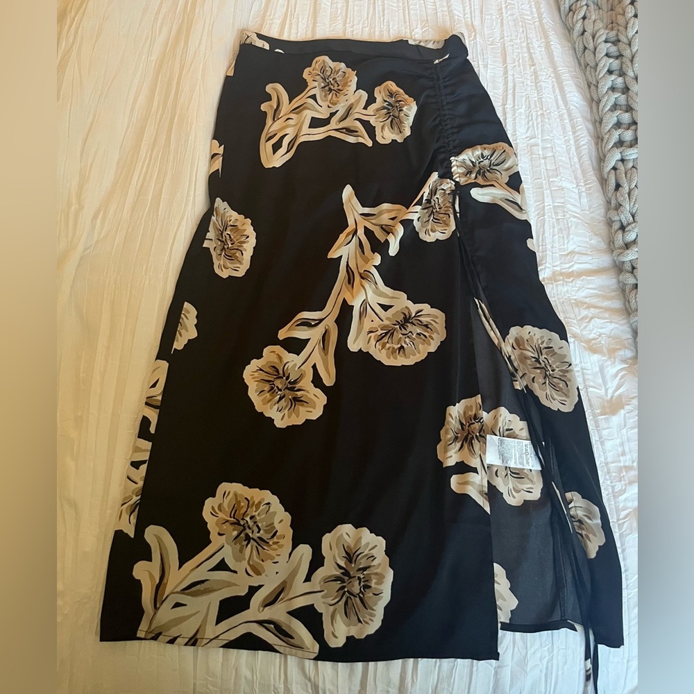 BANANA REPUBLIC Midi Slip Skirt